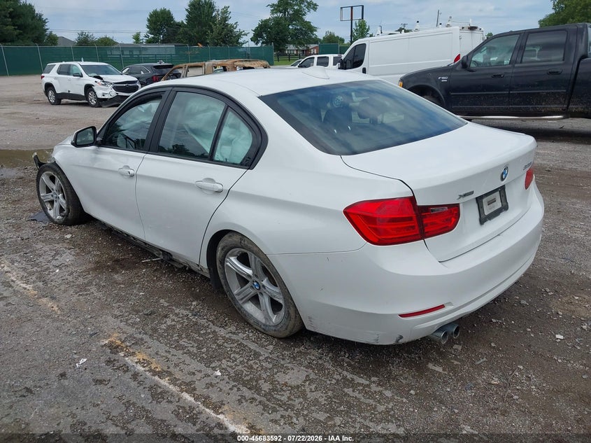 Vin: wba3b3g50fnt68553, lot: 46182201, bmw 328i xdrive 20153