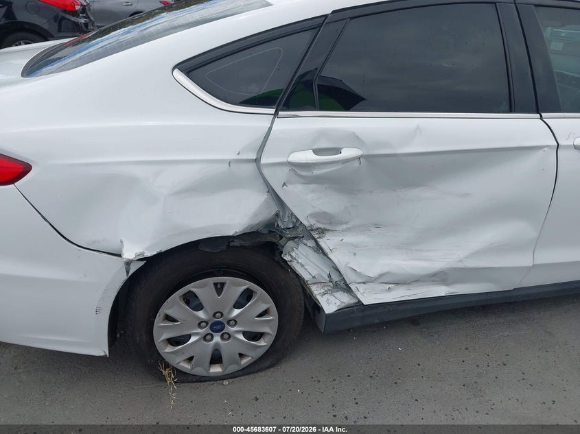 2020 Ford Fusion S VIN: 3FA6P0G76LR112806 Lot: 45683607