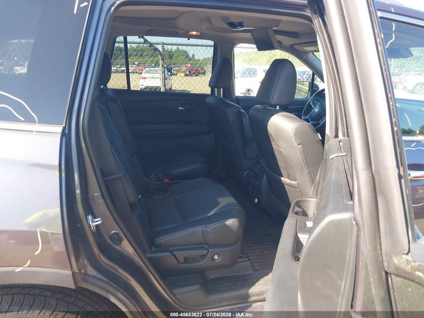 2022 HONDA PILOT auction photo 8