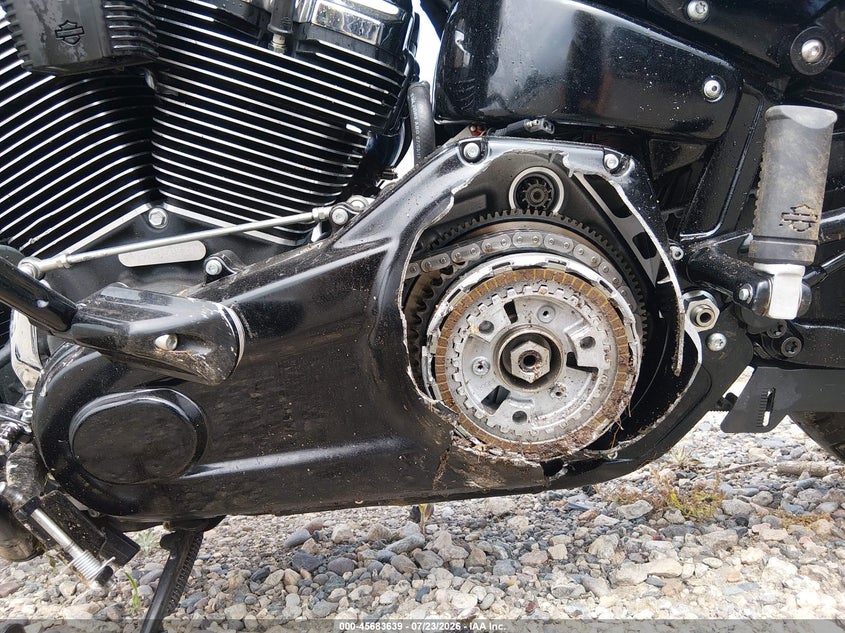 HARLEY-DAVIDSON FLHCS 2018