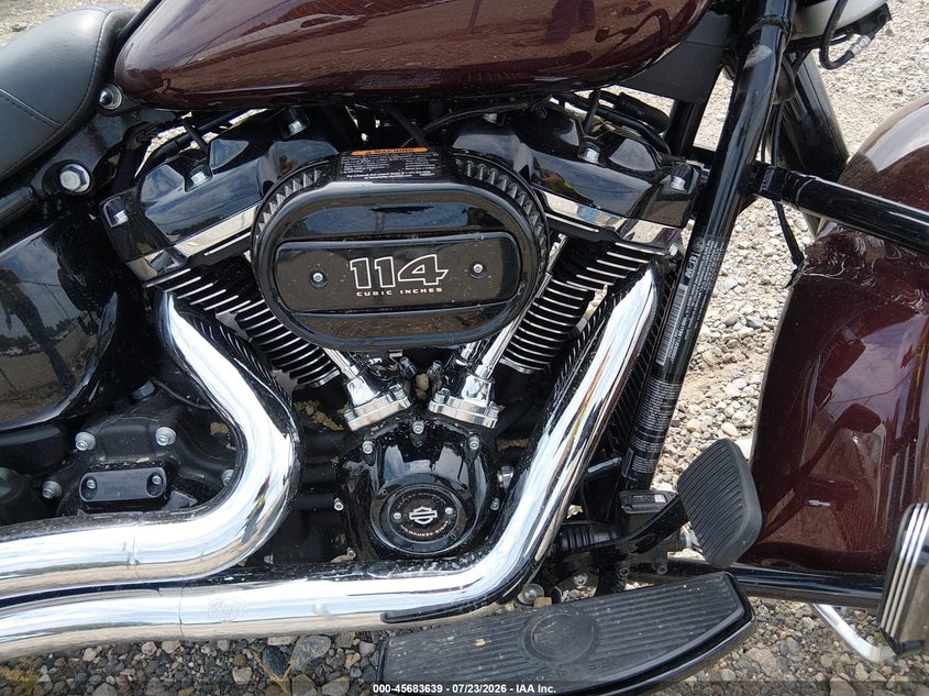 HARLEY-DAVIDSON FLHCS 2018