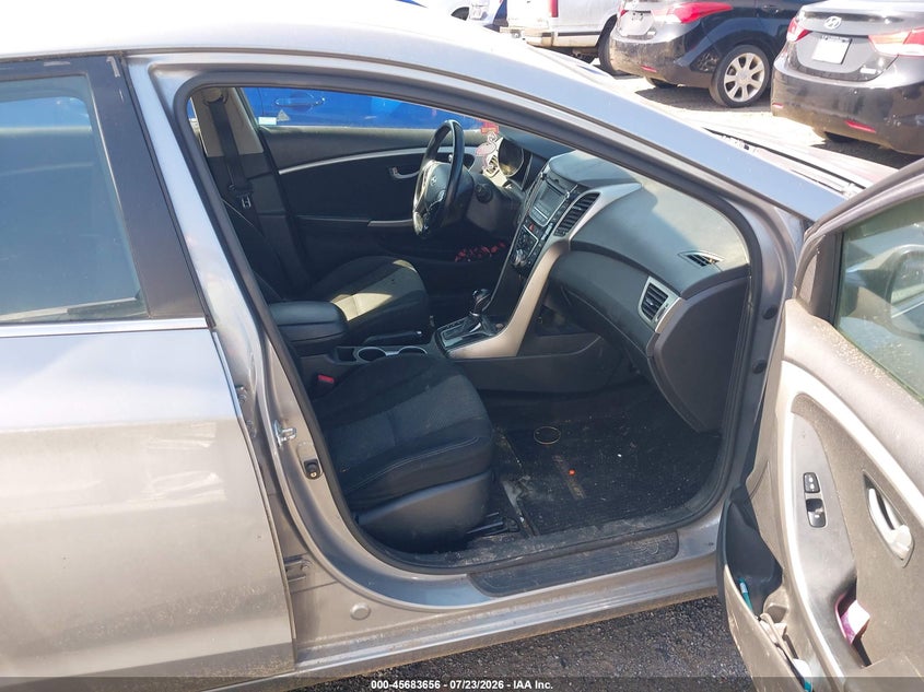 2016 HYUNDAI ELANTRA GT auction photo 5