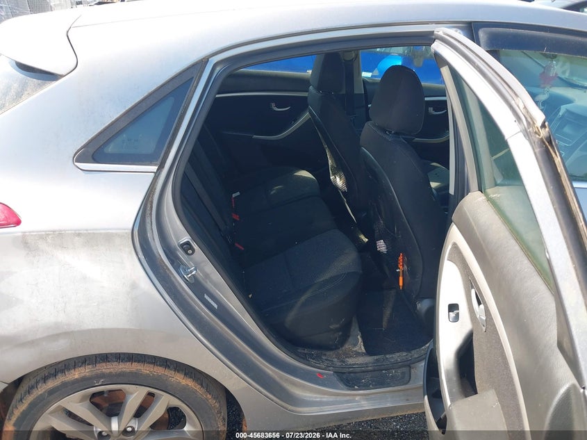 2016 HYUNDAI ELANTRA GT auction photo 8