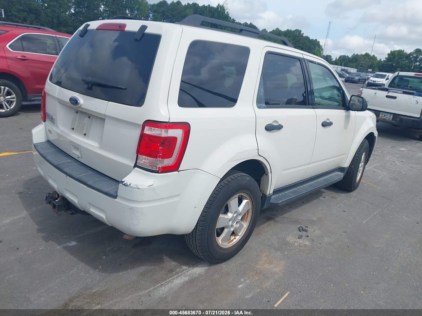 2010 FORD ESCAPE auction photo 4