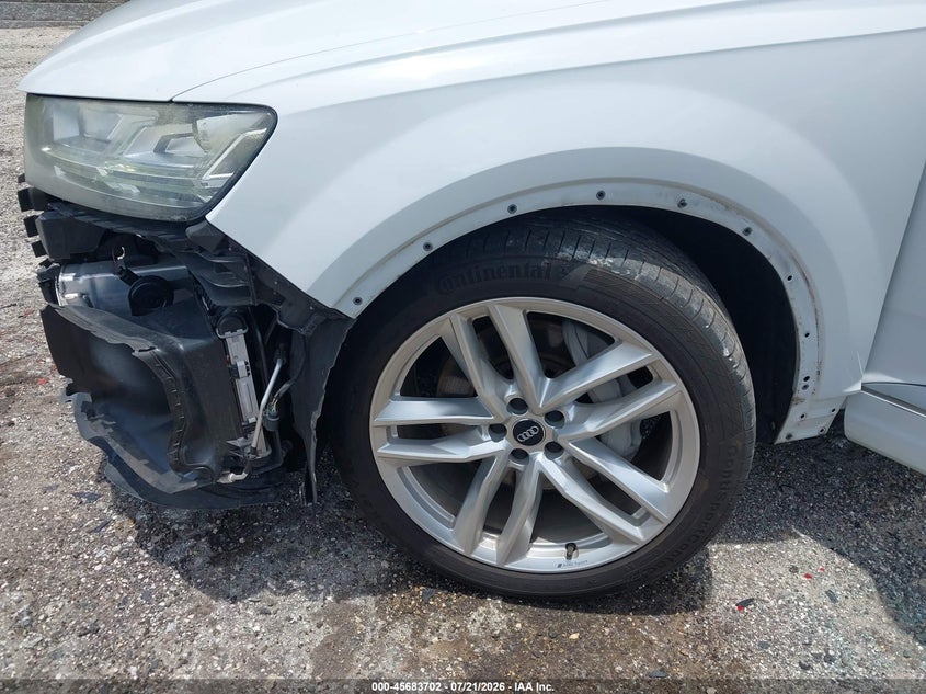 2018 Audi Q7 3.0T Premium VIN: WA1VAAF76JD050371 Lot: 45683702