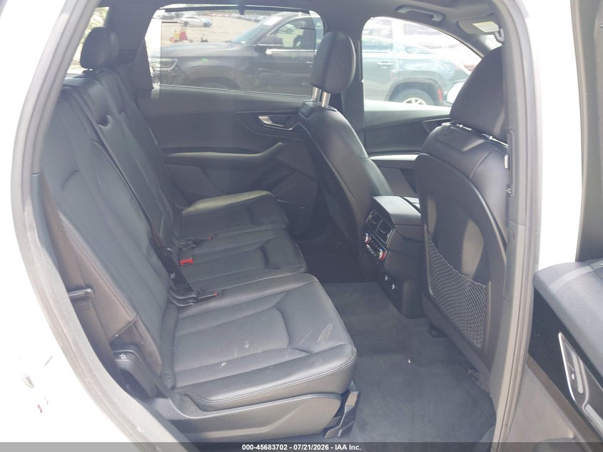 2018 Audi Q7 3.0T Premium VIN: WA1VAAF76JD050371 Lot: 45683702