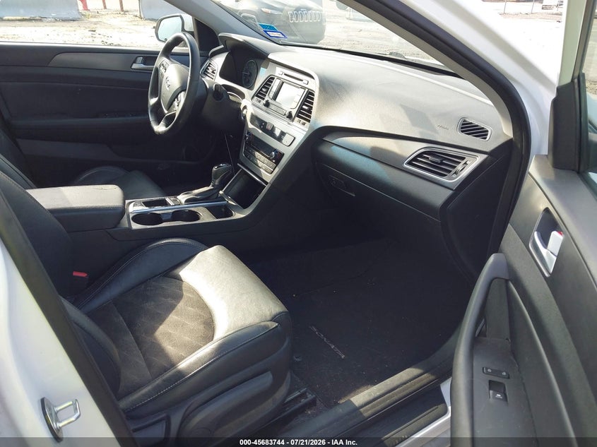 2015 HYUNDAI SONATA auction photo 5