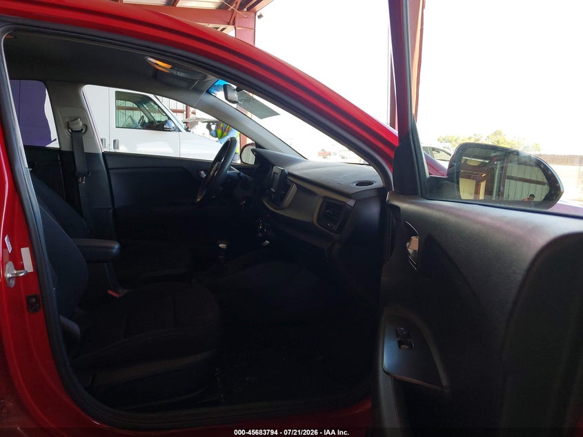 2018 KIA RIO auction photo 5