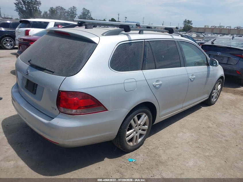 2013 VOLKSWAGEN JETTA WAGON 2.0L I-4 DI, DOHC, TURBO, 140HP