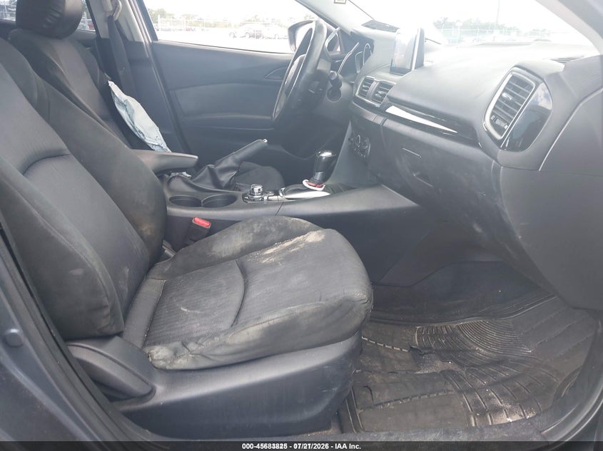 2015 MAZDA MAZDA3 auction photo 5