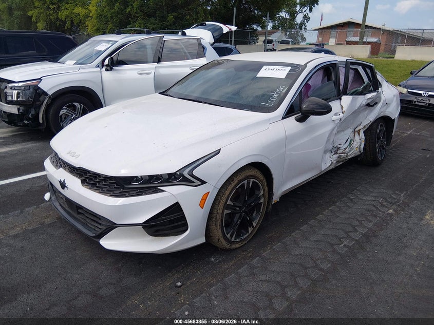 2024 KIA K5 auction photo 2
