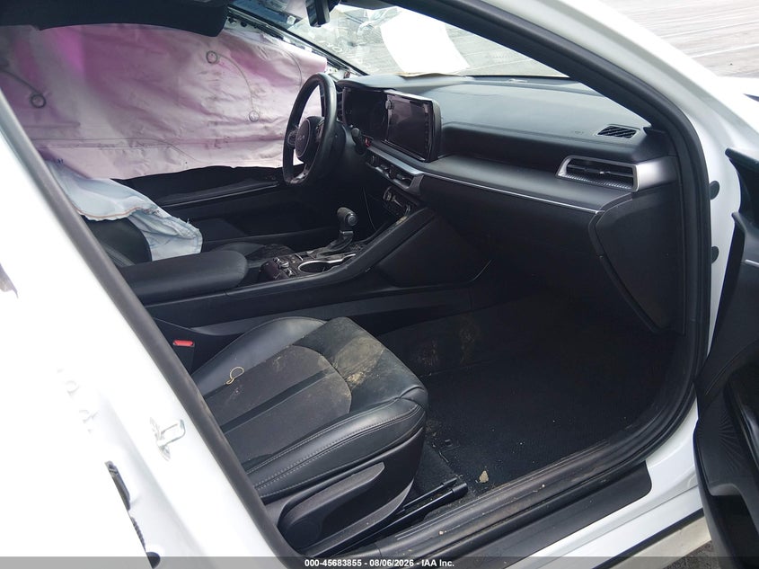 2024 KIA K5 auction photo 5