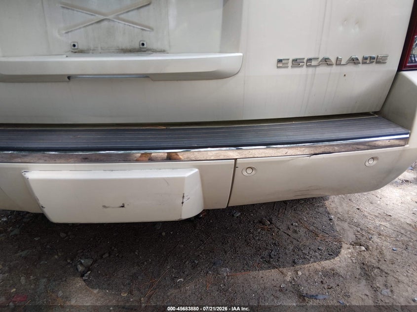 2008 Cadillac Escalade VIN: 1GYFK63868R115437 Lot: 45683880