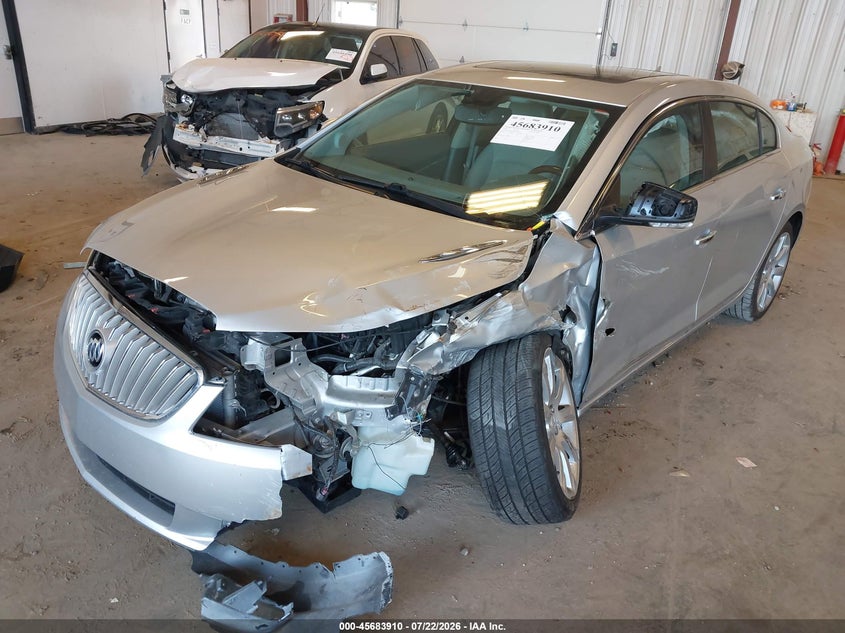 2010 Buick LaCrosse, Front End, IAAI, VIN 1G4GE5EV8AF190710 — photo 2
