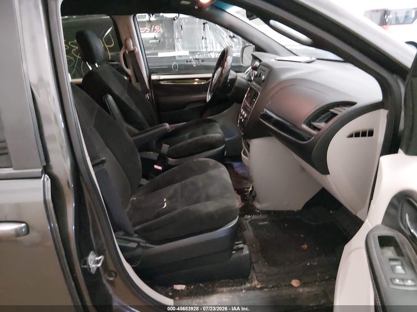 2016 DODGE GRAND CARAVAN auction photo 5