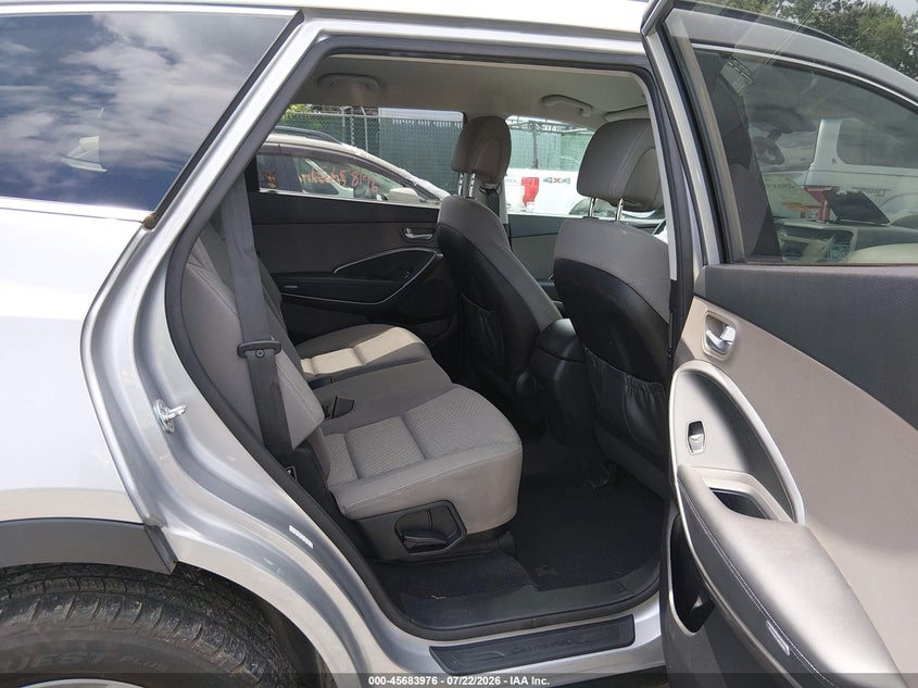 2016 HYUNDAI SANTA FE auction photo 8