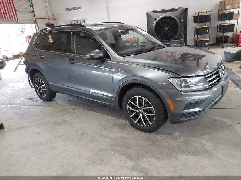 2021 VOLKSWAGEN TIGUAN auction photo 1