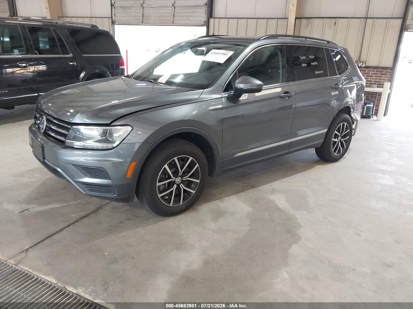 2021 VOLKSWAGEN TIGUAN auction photo 2