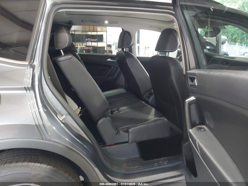 2021 VOLKSWAGEN TIGUAN auction photo 8