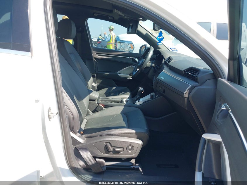 2022 AUDI Q3 auction photo 5