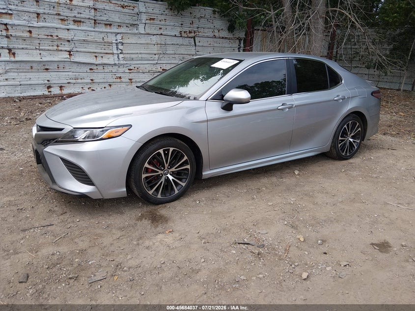 2020 TOYOTA CAMRY auction photo 2
