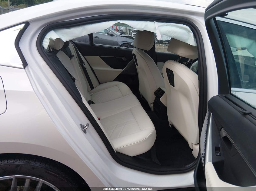 2025 BMW 530I auction photo 8