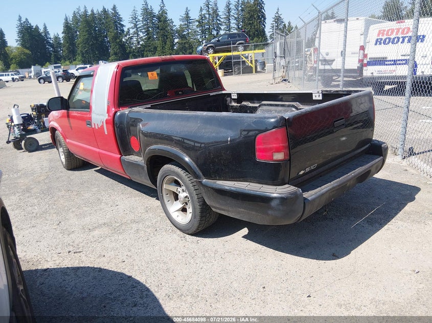 2001 GMC SONOMA auction photo 3