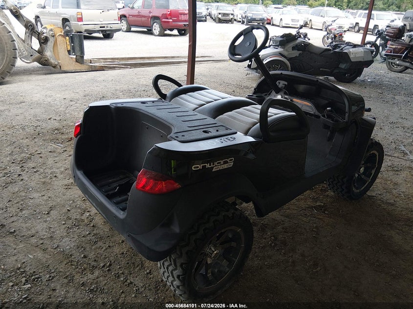 2022 CLUB CAR ONWARD auction photo 4