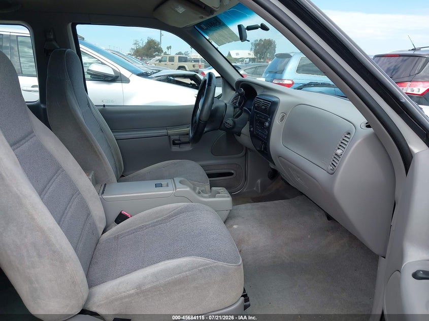 1998 Ford Explorer Sport VIN: 1FMYU22X5WUB67092 Lot: 45684115