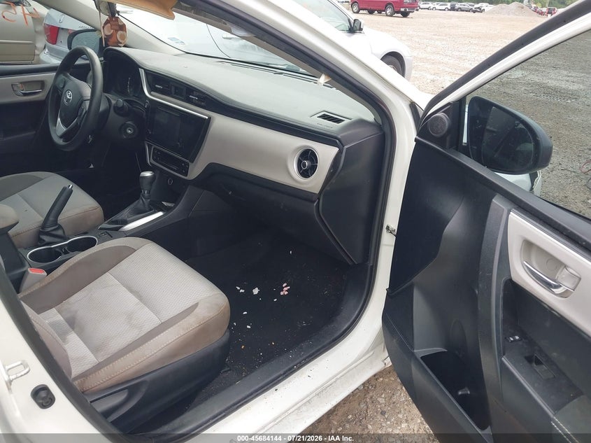 2018 Toyota Corolla Le VIN: 2T1BURHE4JC972273 Lot: 45684144