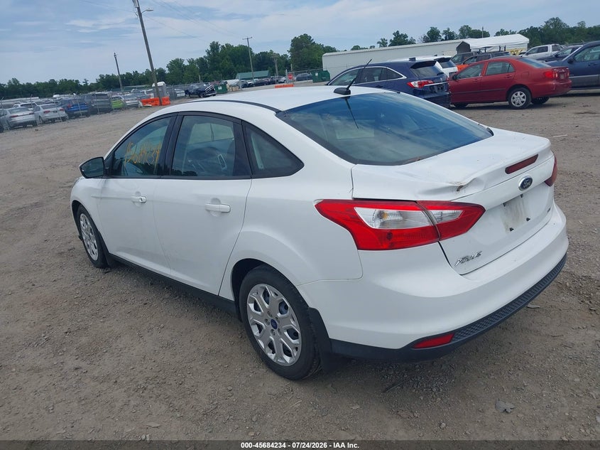 Vin: 1fahp3f20cl430094, lot: 46182843, ford focus se 20123