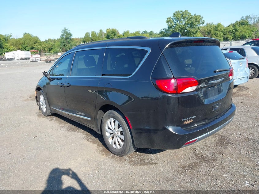 Vin: 2c4rc1bg2hr609431, lot: 46182870, chrysler pacifica touring-l 20173