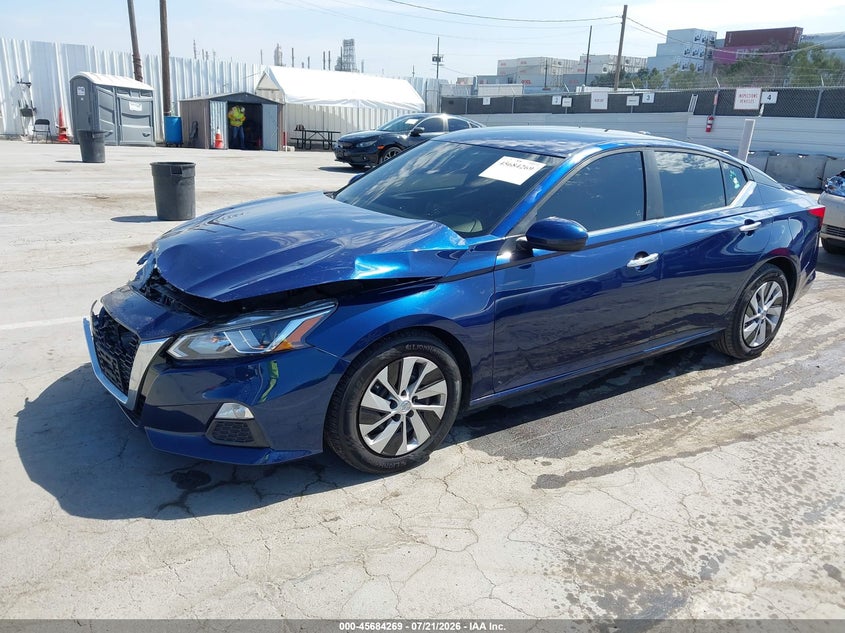 2020 Nissan Altima, Front End, IAAI, VIN 1N4BL4BV6LC206111 — photo 2