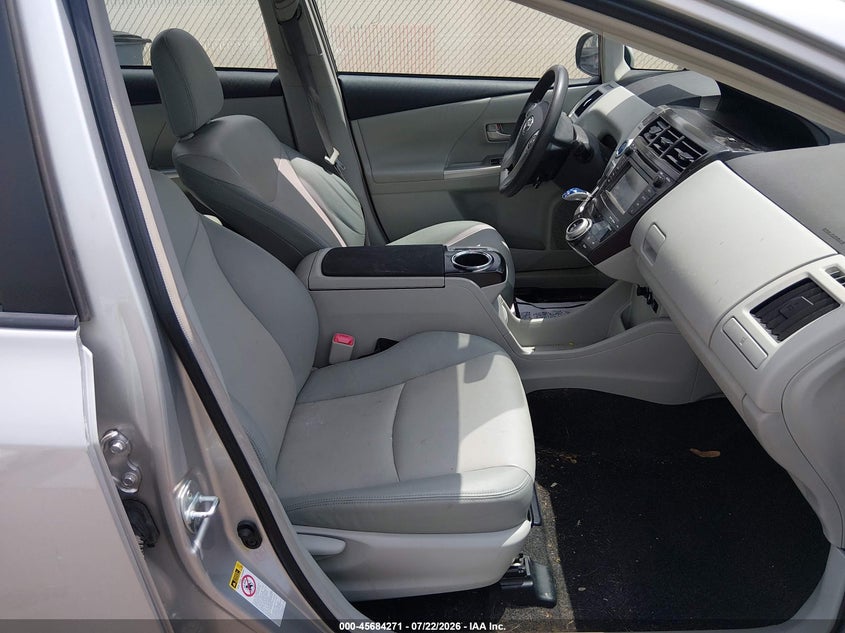 2012 TOYOTA PRIUS V auction photo 5