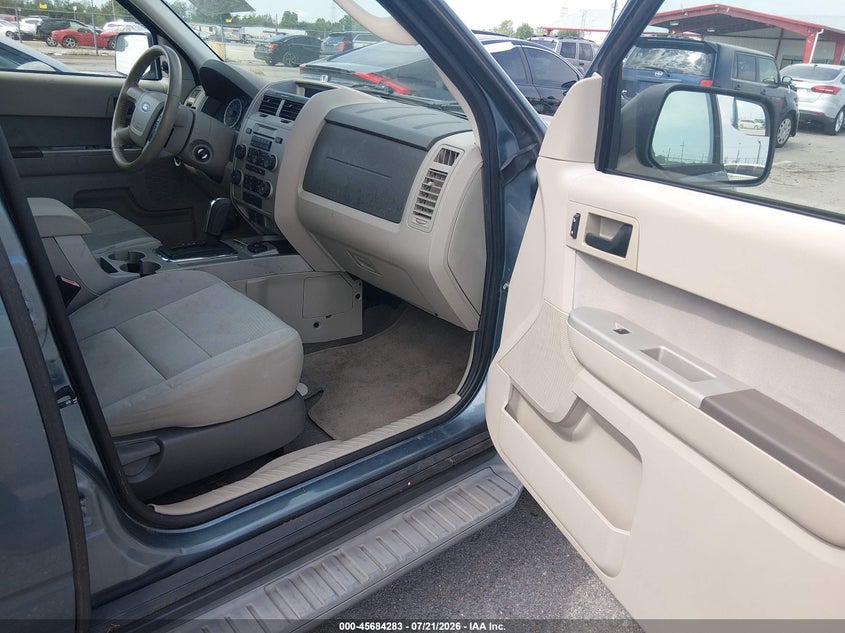 2011 FORD ESCAPE HYBRID auction photo 5