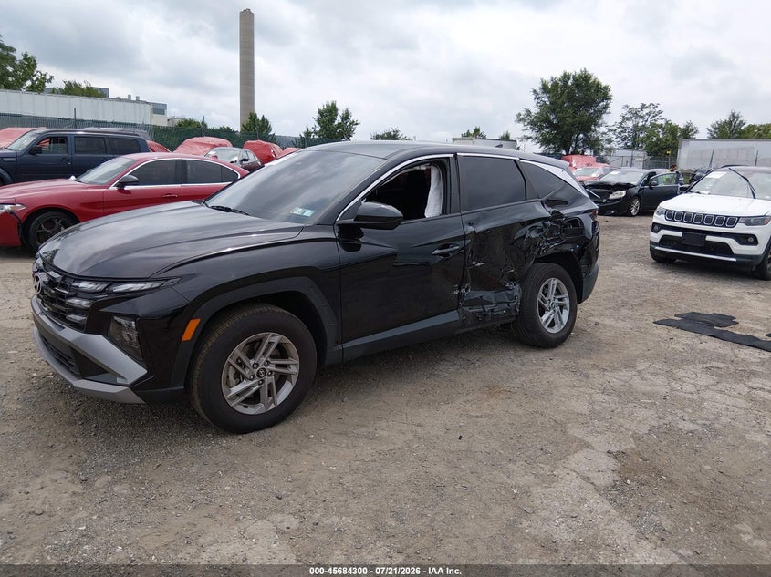 2025 HYUNDAI TUCSON auction photo 2