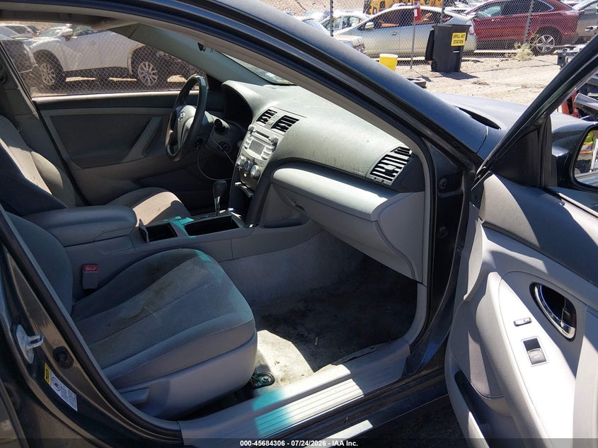 2011 TOYOTA CAMRY auction photo 5