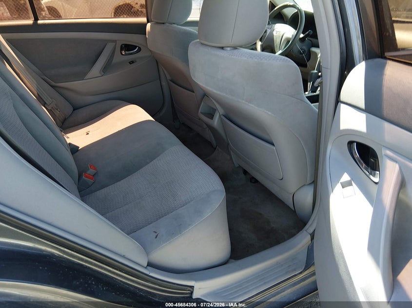 2011 TOYOTA CAMRY auction photo 8