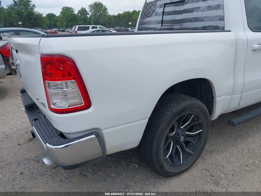 2019 Ram 1500 Big Horn/Lone Star 4X4 5'7 Box VIN: 1C6SRFFT8KN690340 Lot: 45684331