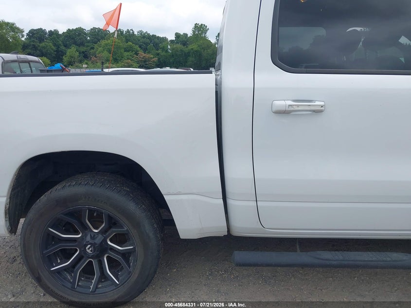 2019 Ram 1500 Big Horn/Lone Star 4X4 5'7 Box VIN: 1C6SRFFT8KN690340 Lot: 45684331