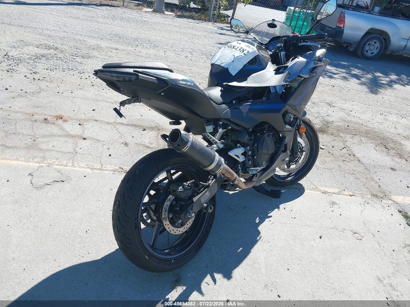 2025 KAWASAKI EX500 auction photo 4