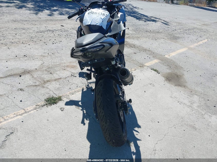 2025 KAWASAKI EX500 auction photo 6