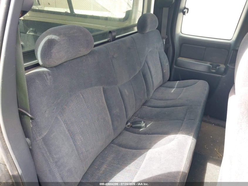 2001 Chevrolet Silverado 1500 Ls VIN: 2GCEC19V611294608 Lot: 45684396