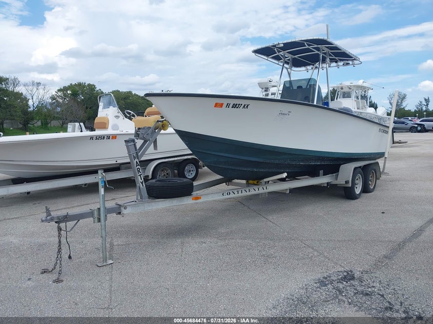 1998 CONTENDER 21' auction photo 2