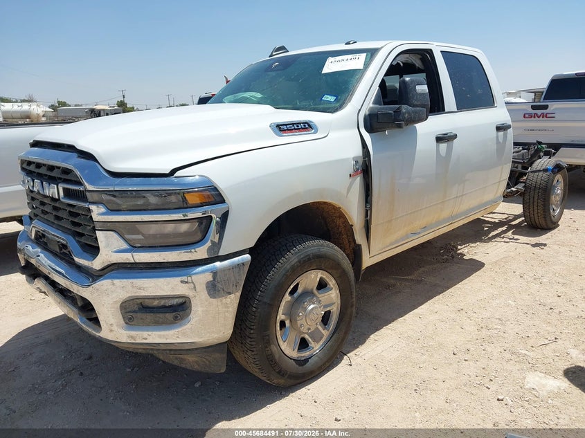 2026 RAM 3500, Right Side, IAAI, VIN 3C63R3GL1TG171951 — photo 2