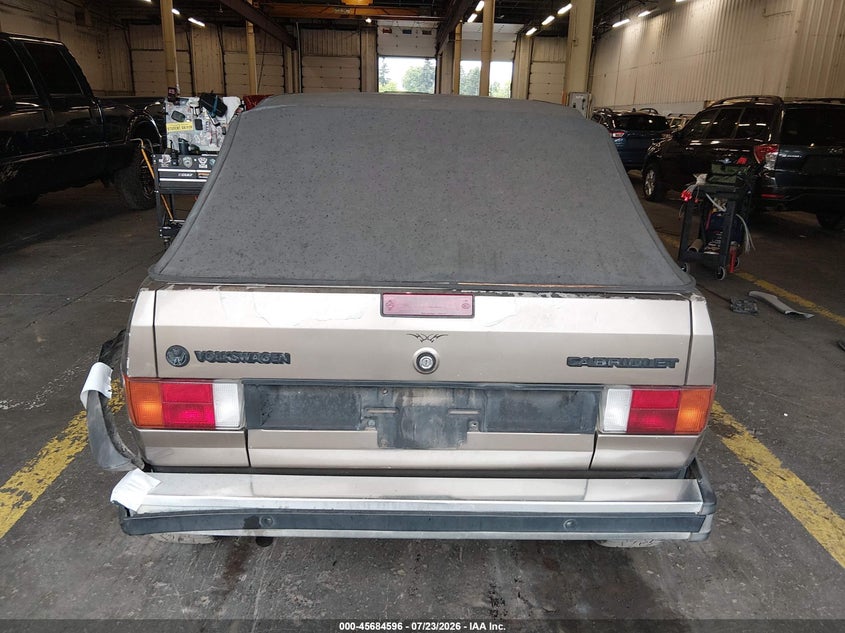 VOLKSWAGEN CABRIOLET 1987 VIN WVWCA0150HK016994
