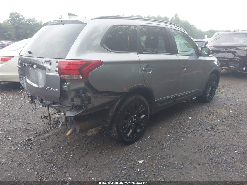 2018 Mitsubishi Outlander Le VIN: JA4AZ3A35JZ065261 Lot: 45684618