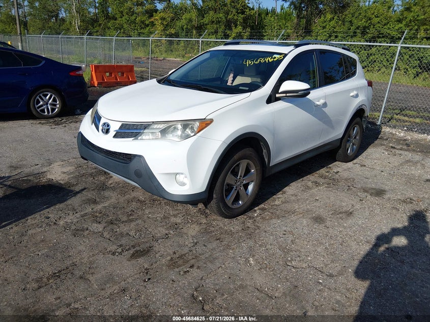 2015 Toyota RAV 4, Rear, IAAI, VIN JTMWFREV3FD048420 — photo 2