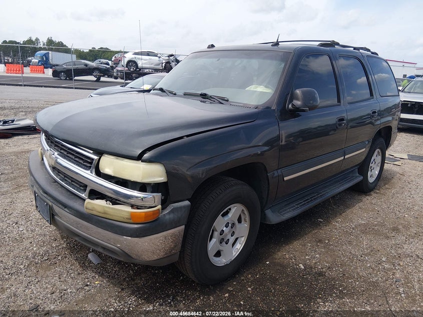 2004 CHEVROLET TAHOE auction photo 2
