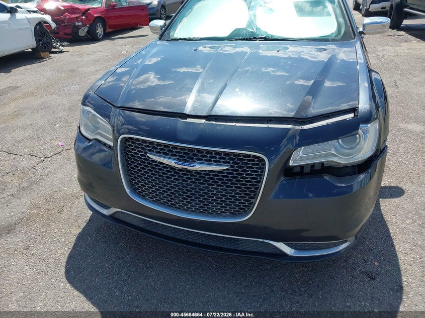 2018 CHRYSLER 300 auction photo 6